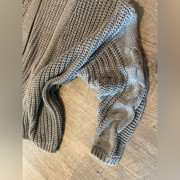 Oversized Bat Wing Knit Cardigan - Picture 4 of 5